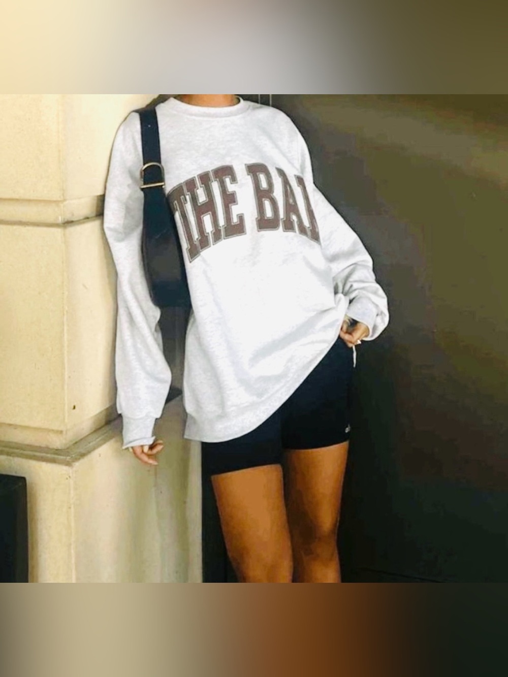 The Bar Iconic Sweatshirt - Size Large - EUC 🩶🤎